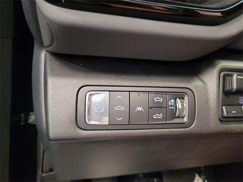 New 2024 Chevrolet Silverado EV RST image 26