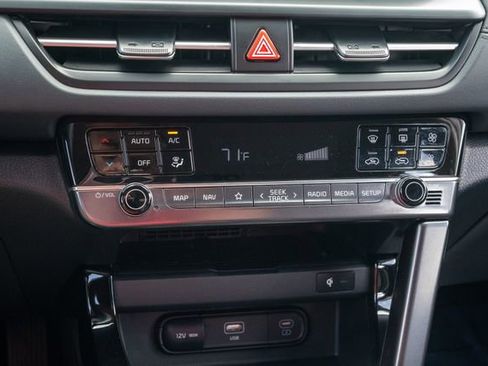 Certified 2025 Kia Seltos SX AWD/4WD image 17