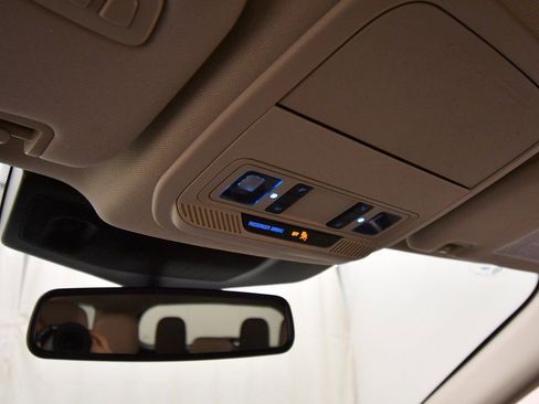 Used 2024 Ford Explorer Limited image 27