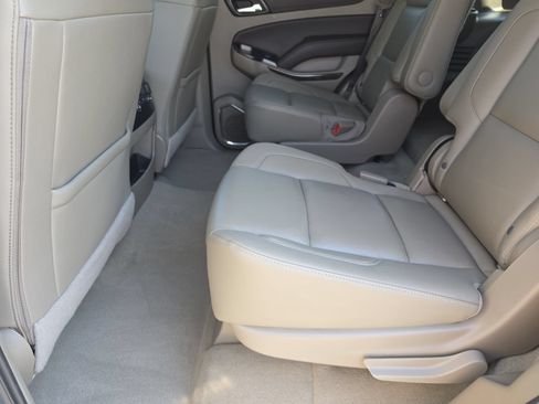 Used 2019 Chevrolet Tahoe LT RWD image 13