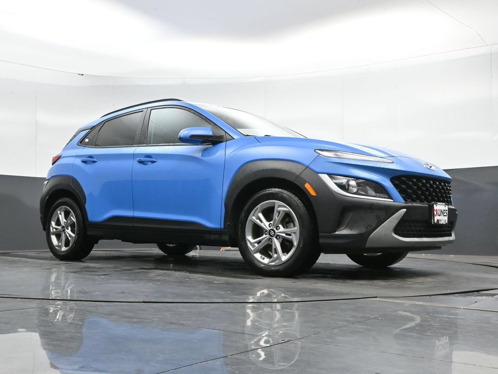 Used 2022 Hyundai Kona SEL AWD/4WD image 43