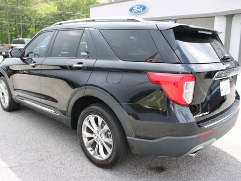 Used 2024 Ford Explorer Limited AWD/4WD image 8