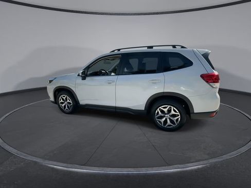 Certified 2023 Subaru Forester Premium AWD/4WD image 5