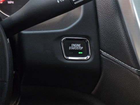 Used 2017 GMC Acadia SLT image 27