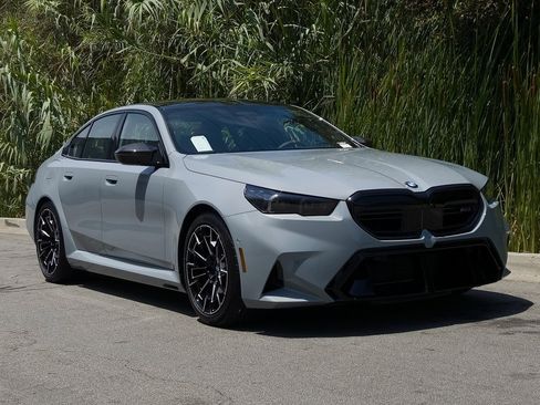 New 2026 BMW M5 w/ Carbon Package image 2