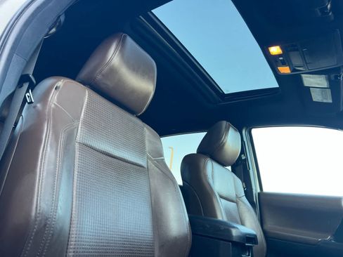 Used 2017 Toyota Tacoma Limited w/ Tow Package image 17