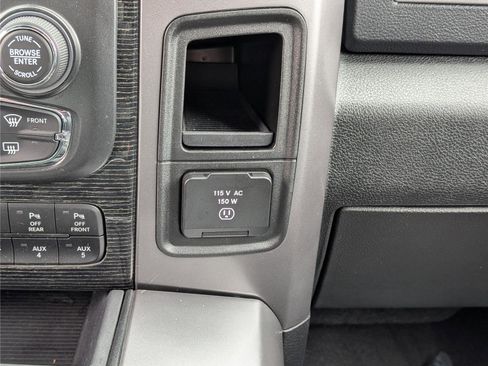 Used 2018 RAM 3500 Laramie Longhorn image 26