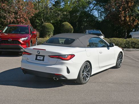 Used 2022 BMW 430i Convertible w/ Convenience Package image 3