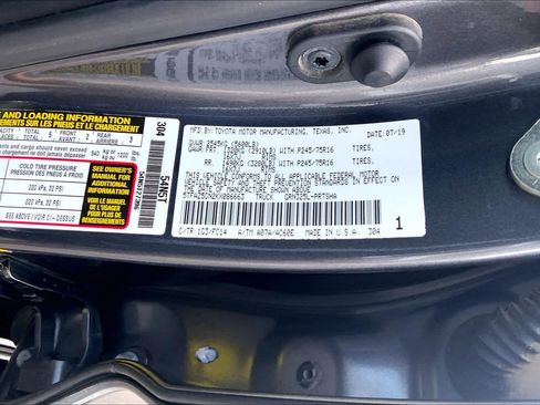 Used 2019 Toyota Tacoma SR5 RWD image 37
