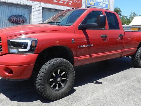 Used 2006 Dodge Ram 3500 Truck SLT AWD/4WD image 3