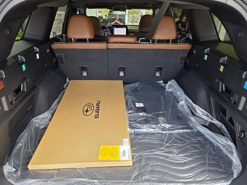 New 2026 Subaru Outback Touring AWD/4WD image 17
