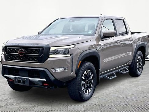 Used 2023 Nissan Frontier PRO-4X w/ Technology Package image 3