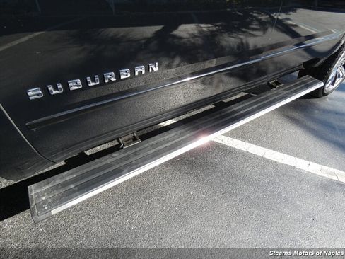 Used 2015 Chevrolet Suburban LTZ image 21