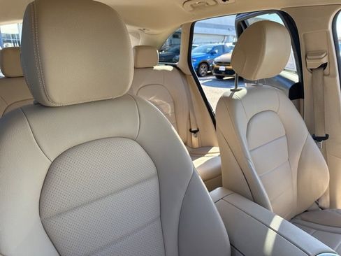 Used 2022 Mercedes-Benz GLC 300 4MATIC image 34