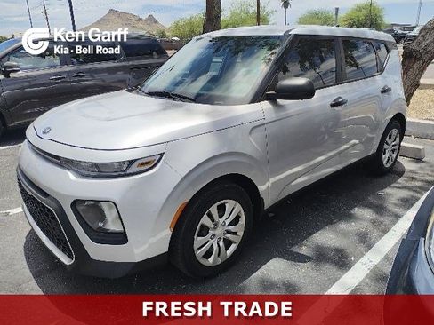 Used 2020 Kia Soul LX FWD image 1