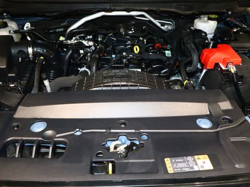 Used 2023 Ford Ranger XLT w/ Equipment Group 302A High image 9