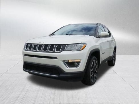 Used 2018 Jeep Compass Limited w/ Navigation Group AWD/4WD image 8