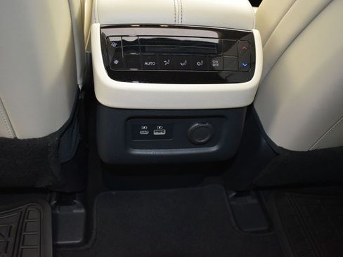 Certified 2023 INFINITI QX60 Pure image 19