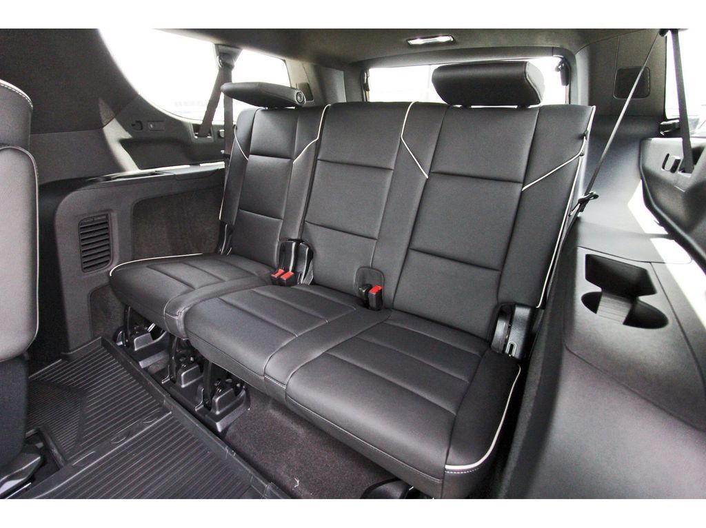 New 2027 Cadillac Escalade ESV Luxury RWD image 13