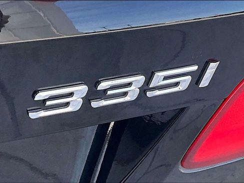 Used 2009 BMW 335i Convertible image 23