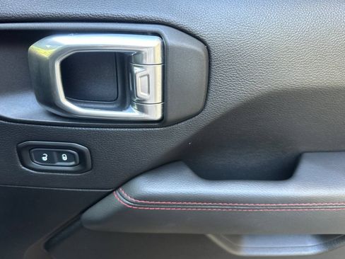 Used 2021 Jeep Gladiator Rubicon AWD/4WD image 21