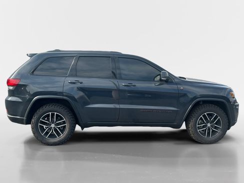 Used 2017 Jeep Grand Cherokee Trailhawk AWD/4WD image 6
