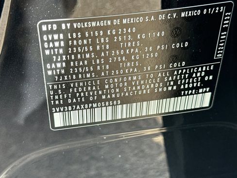 Used 2023 Volkswagen Tiguan SE FWD image 29