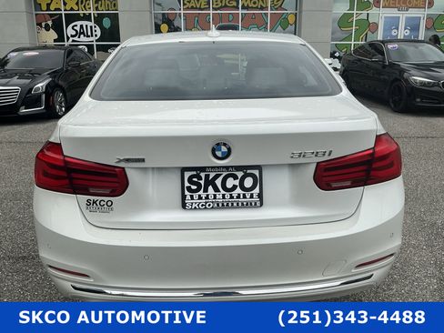 Used 2016 BMW 328i xDrive Sedan AWD/4WD image 4