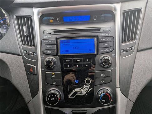 Used 2013 Hyundai Sonata GLS image 12