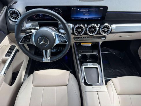 Certified 2026 Mercedes-Benz GLB 250 4MATIC image 28