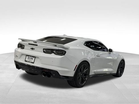 Certified 2019 Chevrolet Camaro ZL1 RWD image 5