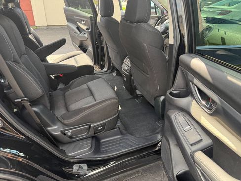 Used 2019 Subaru Ascent Premium w/ Popular Package #2 AWD/4WD image 16