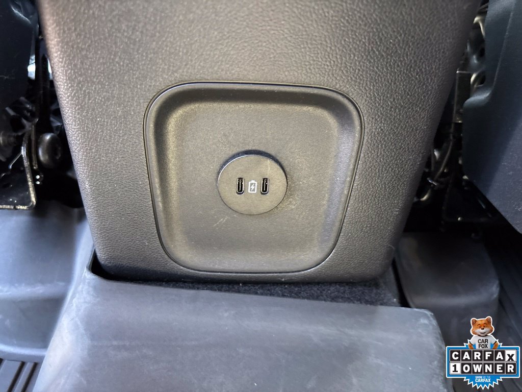 Used 2025 Ford Escape Platinum AWD/4WD image 30