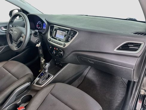 Used 2022 Hyundai Accent SE FWD image 28