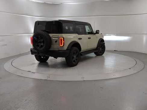 New 2025 Ford Bronco Outer Banks image 3