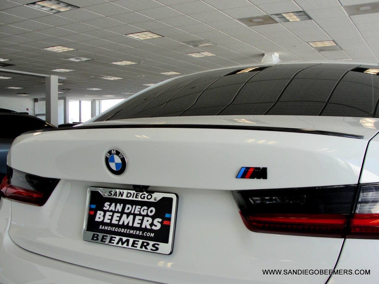 Used 2023 BMW 330i Sedan w/ M Sport Package RWD image 11