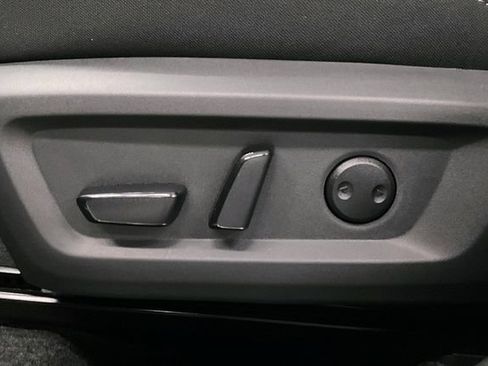New 2026 Nissan Rogue SV w/ Cold Weather Package AWD/4WD image 30