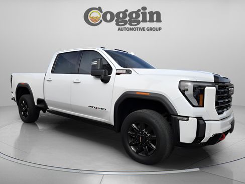 Used 2024 GMC Sierra 2500 AT4 w/ AT4 Premium Plus Package image 15