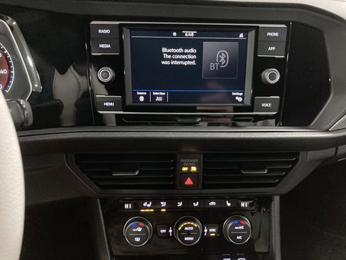 Used 2020 Volkswagen Jetta R-Line w/ R-Line Cold Weather Package image 13