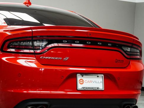 Used 2019 Dodge Charger SXT w/ Plus Group image 13