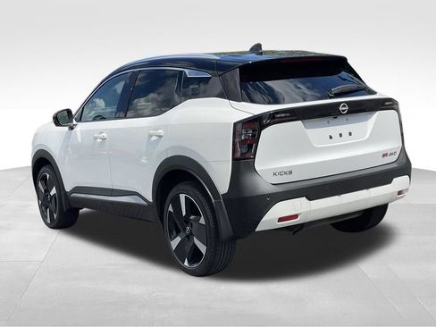 Certified 2025 Nissan Kicks SR AWD/4WD image 5