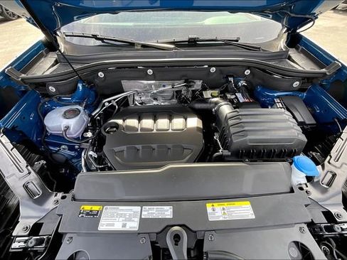 New 2025 Volkswagen Atlas SE image 12