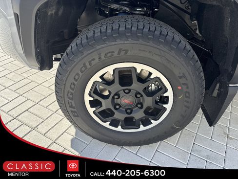 Certified 2026 Toyota Tacoma TRD Off-Road AWD/4WD image 7