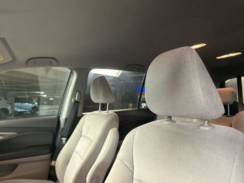 Used 2020 Honda Pilot EX image 12