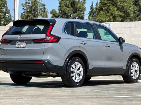 Used 2024 Honda CR-V LX image 8