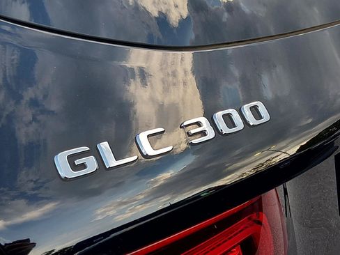 Used 2020 Mercedes-Benz GLC 300 4MATIC image 13