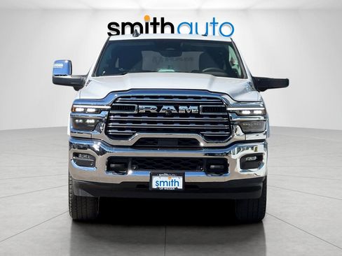 New 2026 RAM 2500 Limited AWD/4WD image 3