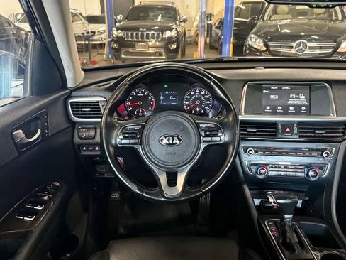 Used 2018 Kia Optima EX w/ Premium Package FWD image 17