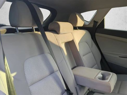 Used 2018 Hyundai Tucson SEL FWD image 25