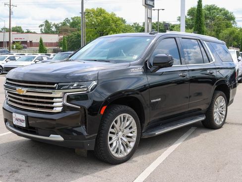 Used 2024 Chevrolet Tahoe High Country AWD/4WD image 24